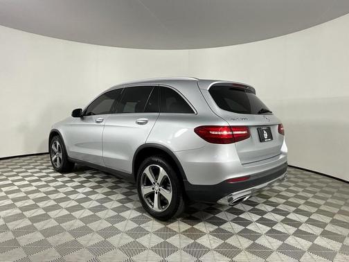 2017 Mercedes-Benz GLC 300 Base