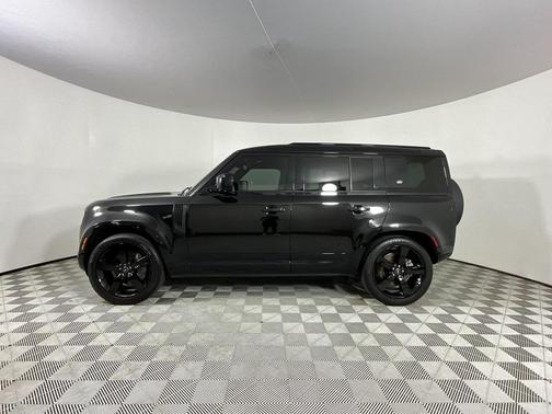 2023 Land Rover Defender 110 X-Dynamic SE