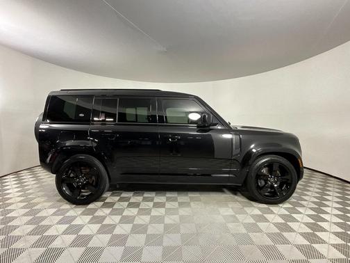 2023 Land Rover Defender 110 X-Dynamic SE