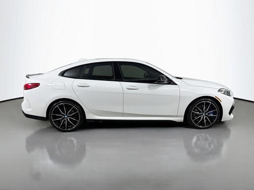 Alpine White 2022 BMW M235 Gran Coupe i xDrive