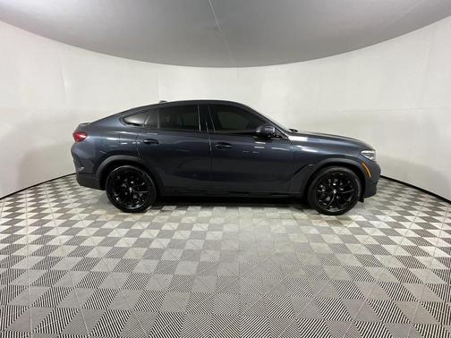 2022 BMW X6 xDrive40i