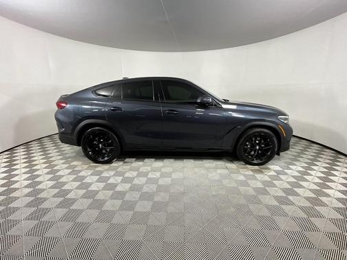 2022 BMW X6 xDrive40i