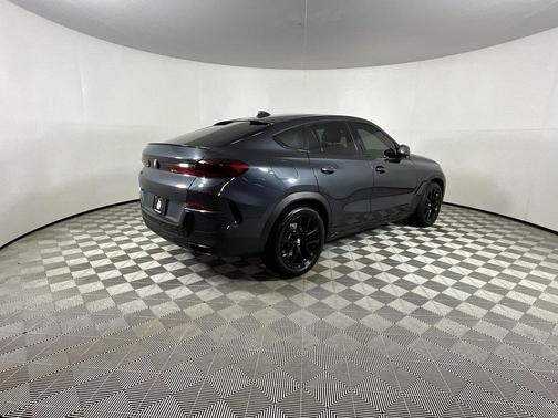 2022 BMW X6 xDrive40i