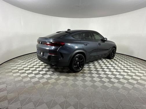 2022 BMW X6 xDrive40i