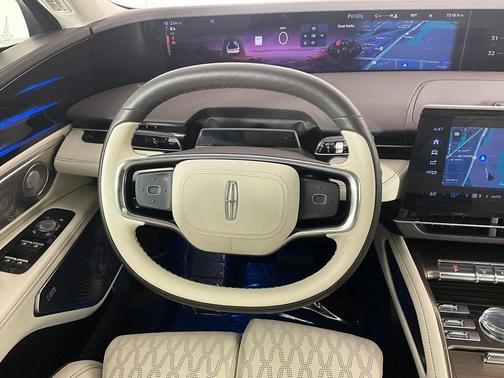 2024 Lincoln Nautilus Black Label