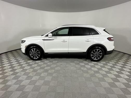 2022 Lincoln Nautilus Standard