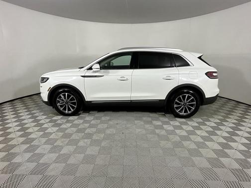 2022 Lincoln Nautilus Standard