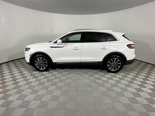 2022 Lincoln Nautilus Standard