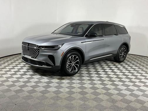 Gray Metallic 2025 Lincoln Nautilus Premiere