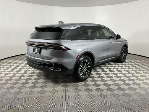 Gray Metallic 2025 Lincoln Nautilus Premiere