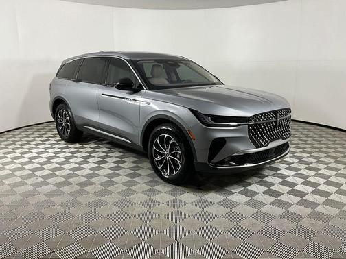 Gray Metallic 2025 Lincoln Nautilus Premiere