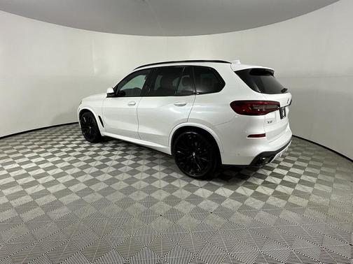 2023 BMW X5 sDrive40i
