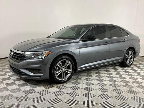 Platinum Gray Metallic 2021 Volkswagen Jetta 1.4T R-Line