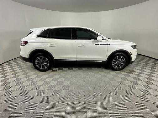 2023 Lincoln Nautilus Standard