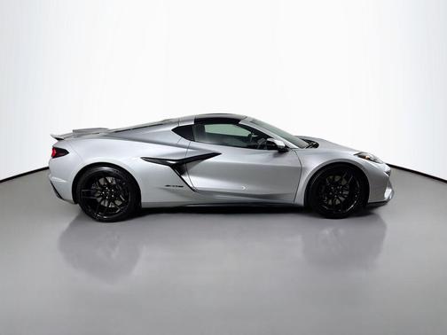 Blade Silver Metallic 2026 Chevrolet Corvette Z06