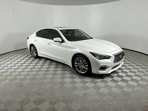 2022 INFINITI Q50 LUXE