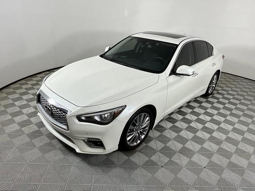 2022 INFINITI Q50 LUXE