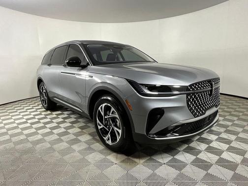 Gray Metallic 2025 Lincoln Nautilus Premiere