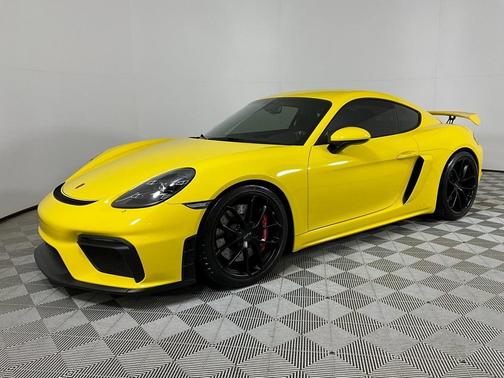2022 Porsche 718 Cayman GT4