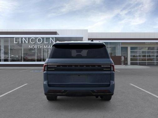 2025 Lincoln Navigator L Reserve