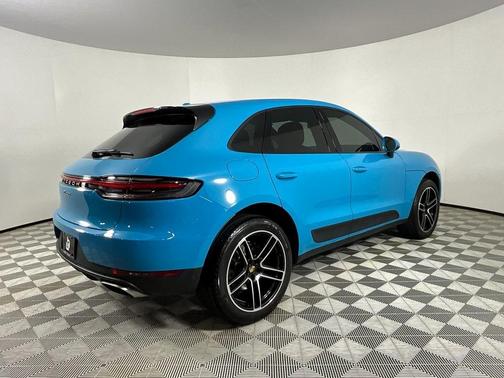 2020 Porsche Macan Base