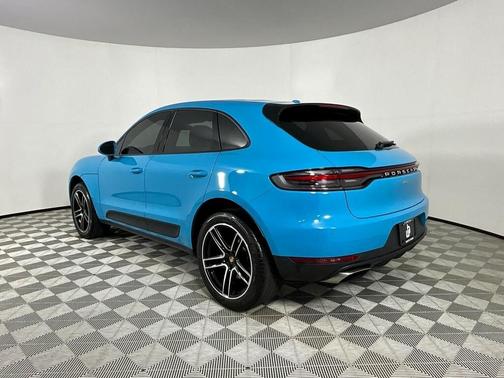2020 Porsche Macan Base