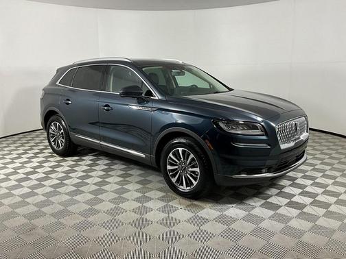 2022 Lincoln Nautilus Standard