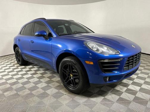 Blue 2018 Porsche Macan Base