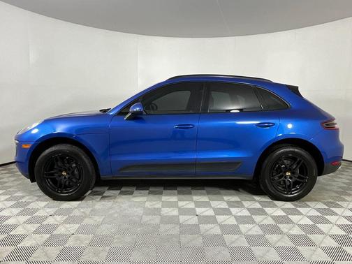 Blue 2018 Porsche Macan Base