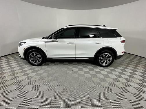 2025 Lincoln Corsair Premiere