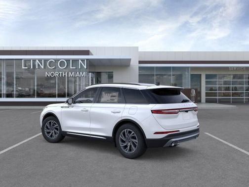 2025 Lincoln Corsair Premiere