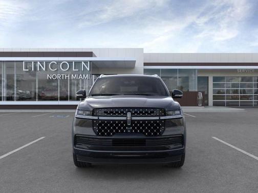 2025 Lincoln Navigator Black Label