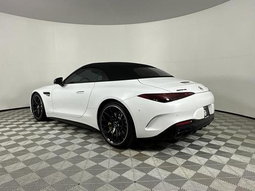 2022 Mercedes-Benz AMG SL 63 Base