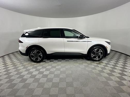 2025 Lincoln Nautilus Premiere