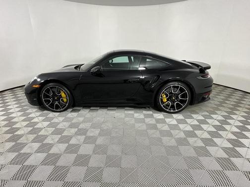 2025 Porsche 911 Turbo
