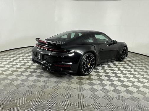 2025 Porsche 911 Turbo