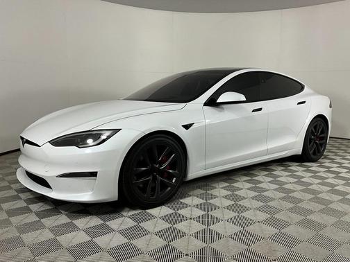 2025 Tesla Model S Plaid