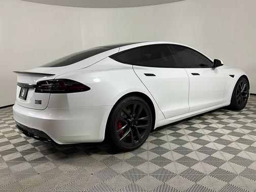 2025 Tesla Model S Plaid
