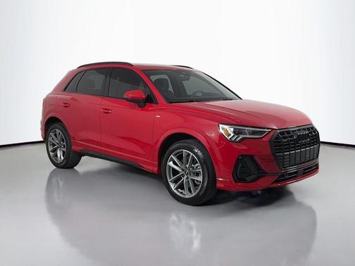 Tango Red Metallic 2022 Audi Q3 45 S line Premium