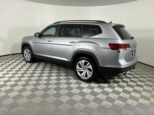 2022 Volkswagen Atlas 3.6L SE w/Technology