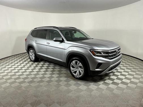 2022 Volkswagen Atlas 3.6L SE w/Technology