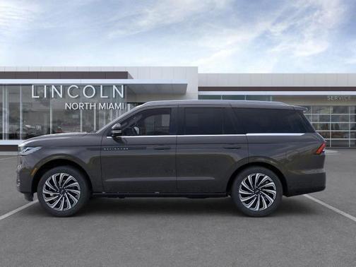 2025 Lincoln Navigator Black Label