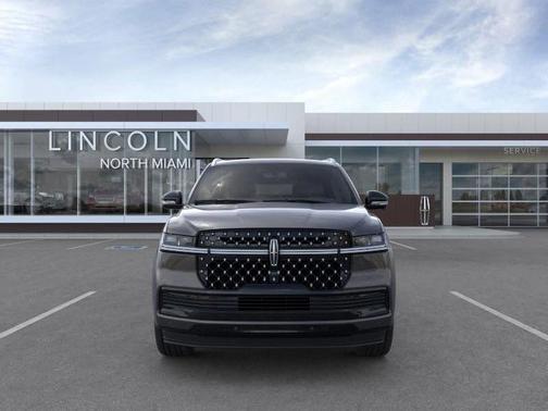 2025 Lincoln Navigator Black Label
