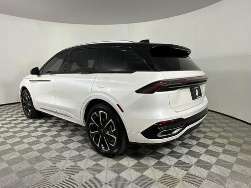 2024 Lincoln Nautilus Reserve