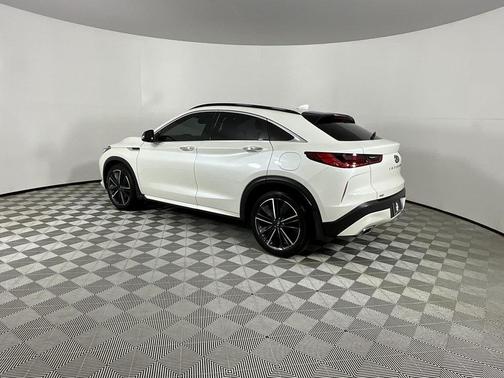 2023 INFINITI QX55 LUXE