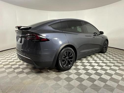 2022 Tesla Model X Base