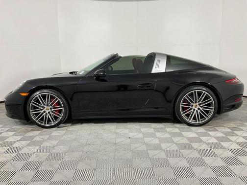 2019 Porsche 911 Targa 4
