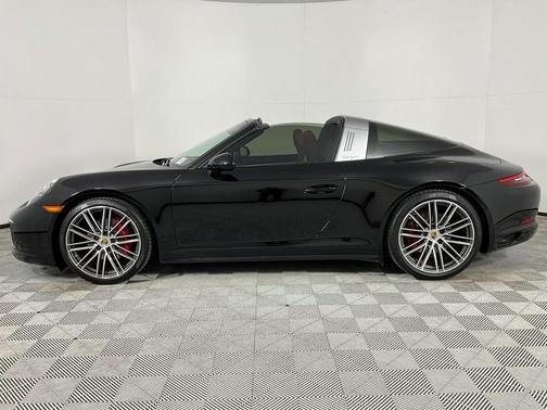 2019 Porsche 911 Targa 4