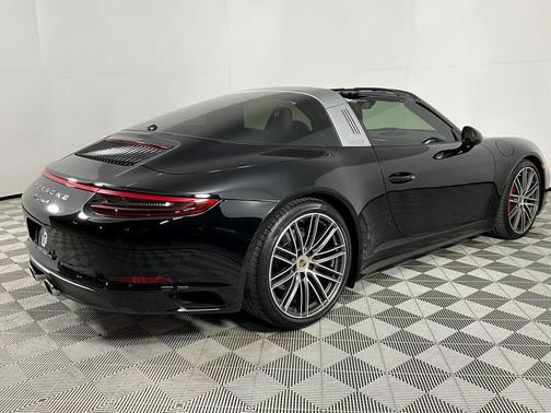 2019 Porsche 911 Targa 4