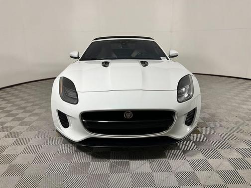 Fuji White 2020 Jaguar F-TYPE Base